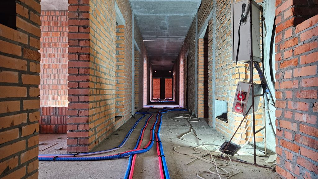 Жовтень 2025